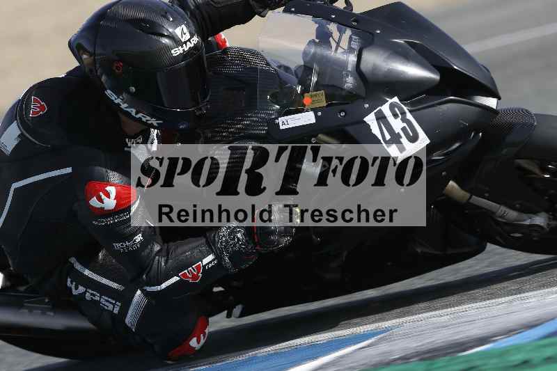 /Archiv-2024/01 26.-28.01.2024 Moto Center Thun Jerez/Gruppe schwarz-black/43